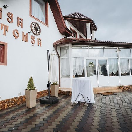 Casa Tomsa Acomodação com café da manhã Rozavlea Exterior foto