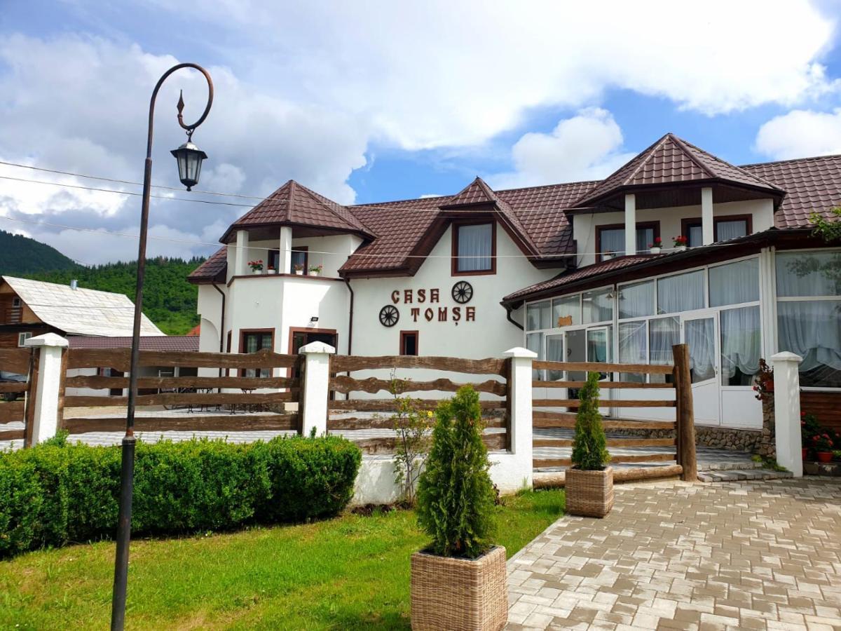 Casa Tomsa Acomodação com café da manhã Rozavlea Exterior foto
