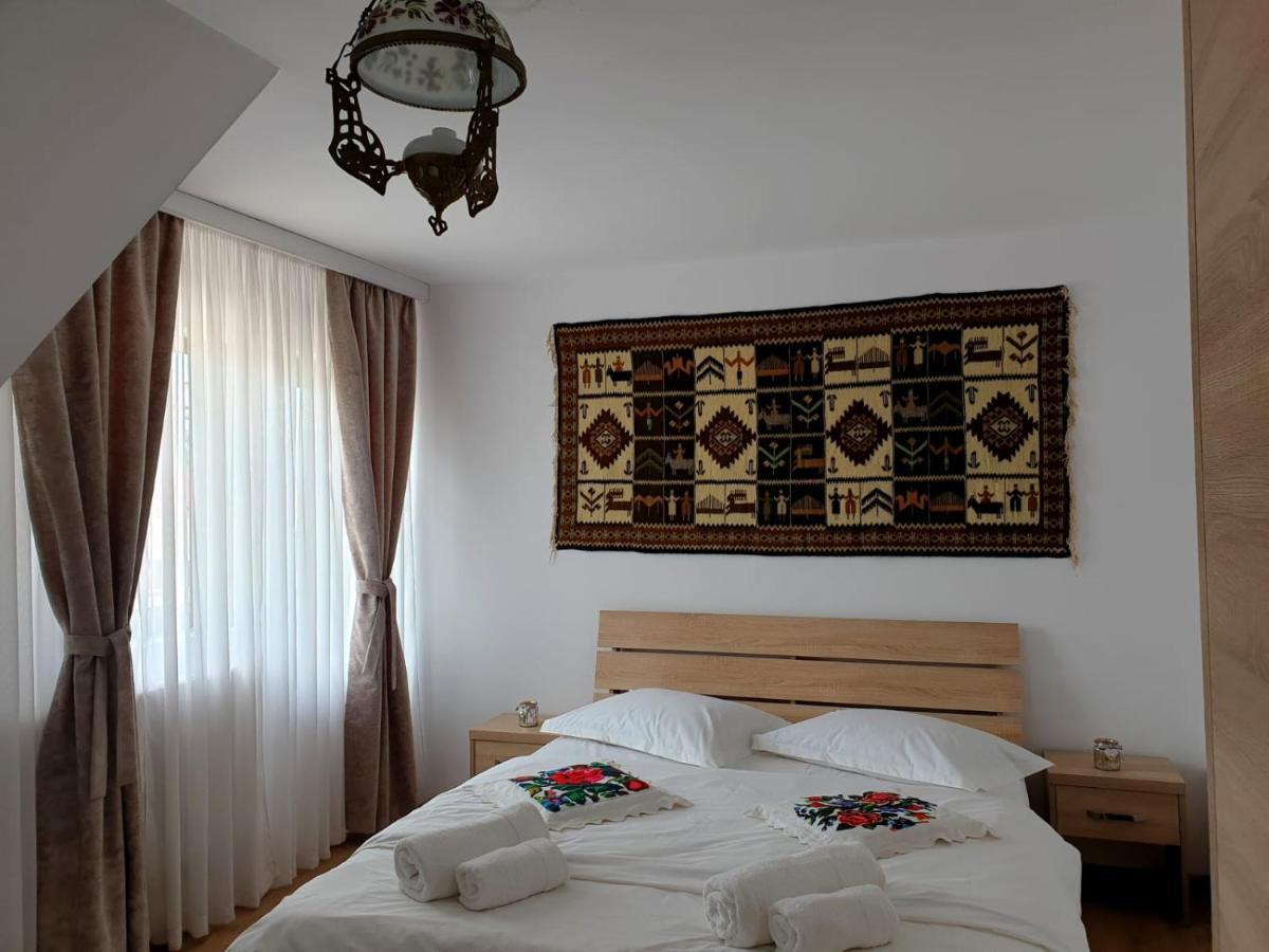 Casa Tomsa Acomodação com café da manhã Rozavlea Quarto foto