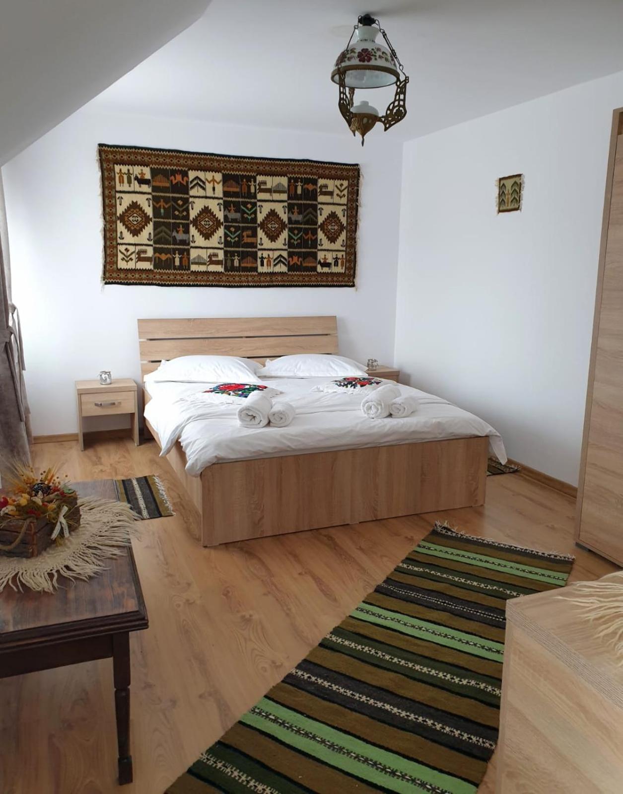 Casa Tomsa Acomodação com café da manhã Rozavlea Quarto foto